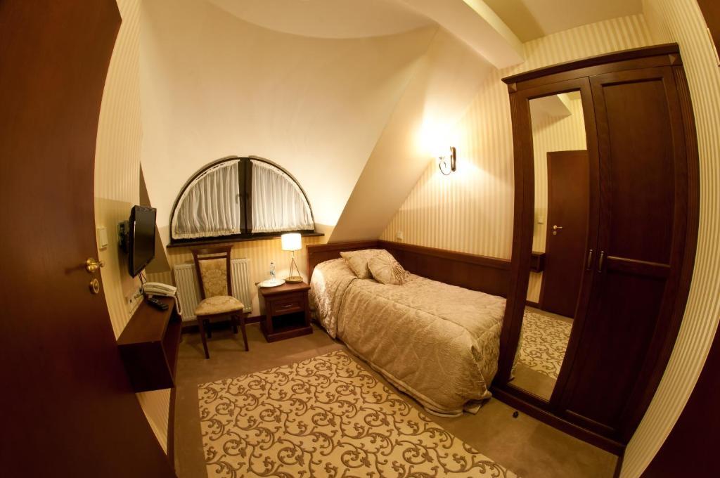 Hotel Dwór Kresowy Radymno Habitación foto